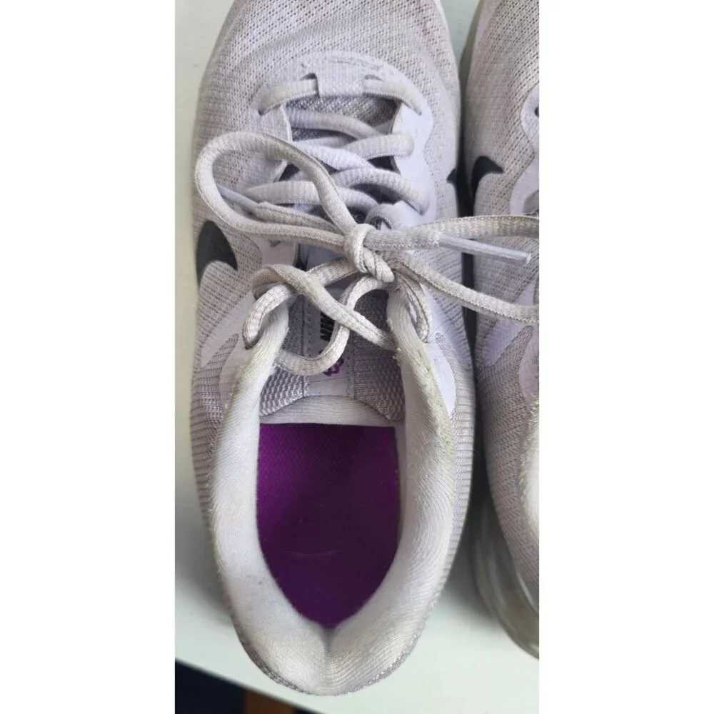 Nike Revolution Violet Frost Sneaker size 6 - Picture 6 of 10